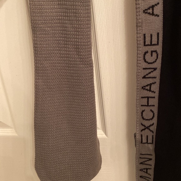 Armani Exchange Men’s Scarf. - Picture 3 of 4